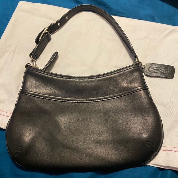 coach purse straps peeling